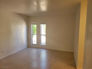 Photo #1: 2622186 Listing 