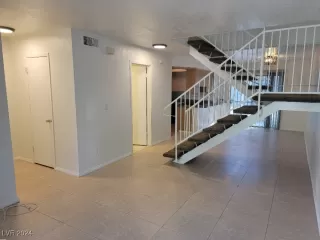 Photo #2: 2622186 Listing 