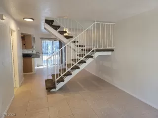 Photo #3: 2622186 Listing 