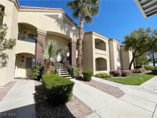 Photo #1: 2622187 Listing 