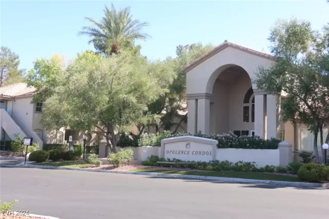 MLS: 2622215 Condo For Sale