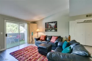 Photo #2: 2622217 Listing 