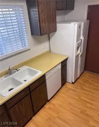 Photo #3: 2622219 Listing 