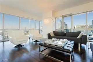 Photo #2: 2622233 Listing