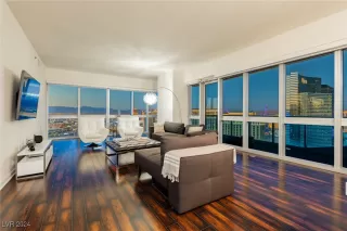 Photo #4: 2622233 Listing