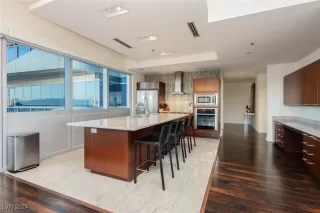 Photo #5: 2622233 Listing