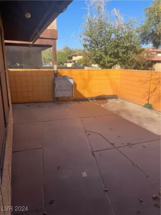 Photo #2: 2622267 Listing