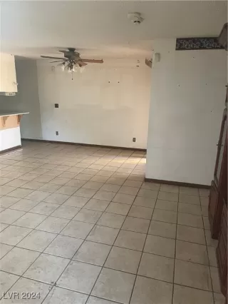 Photo #4: 2622267 Listing