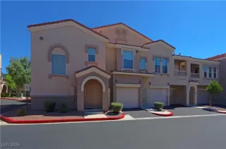 Photo #1: 2622288 Listing 