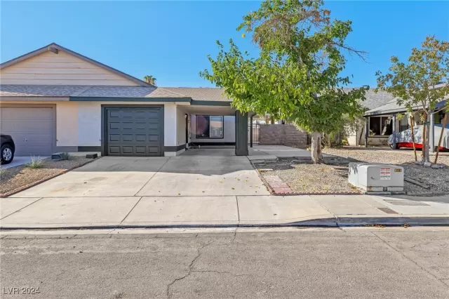 MLS: 2622319 Condo For Sale