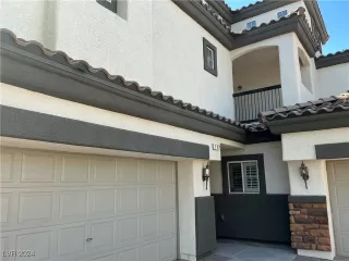 Photo #1: 2622341 Listing 