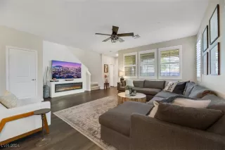 Photo #1: 2622356 Listing 