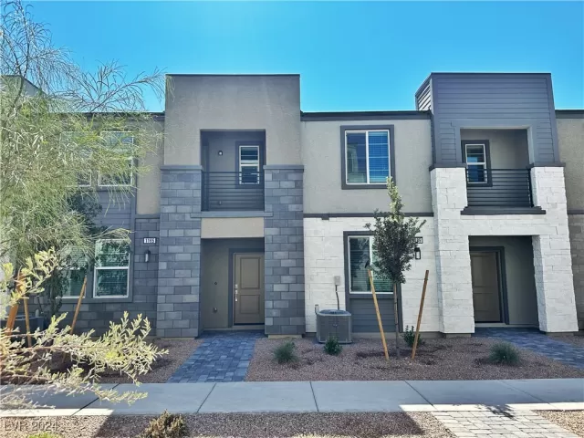 MLS: 2622359 Condo For Sale