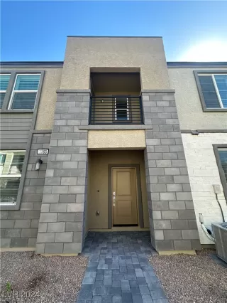 Photo #3: 2622359 Listing 