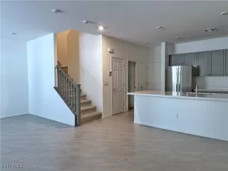 Photo #5: 2622359 Listing 