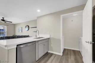 Photo #4: 2622372 Listing