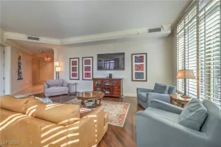 Photo #5: 2622404 Listing 