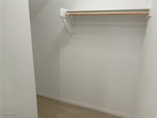 Photo #4: 2622417 Listing