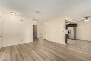 Photo #4: 2622426 Listing 