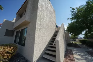 Photo #2: 2622427 Listing 