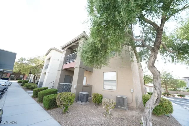 MLS: 2622434 Condo For Sale