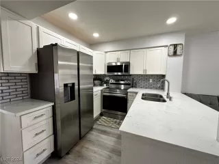 Photo #2: 2622565 Listing 