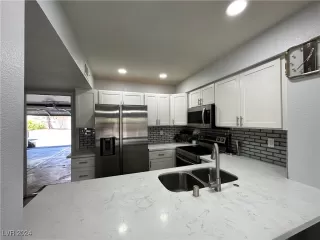 Photo #3: 2622565 Listing 