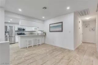 Photo #4: 2622574 Listing