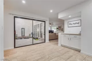 Photo #5: 2622574 Listing