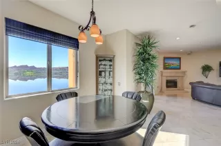 Photo #4: 2622590 Listing