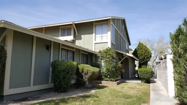 MLS: 2622595 Condo For Sale