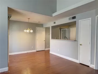 Photo #1: 2622620 Listing 