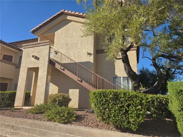 MLS: 2622624 Condo For Sale