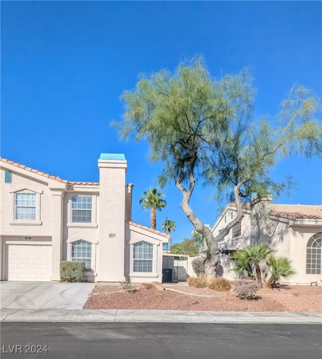 MLS: 2622643 Condo For Sale