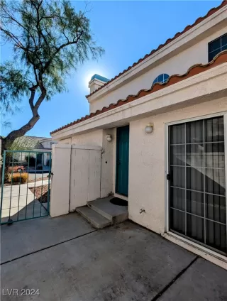 Photo #1: 2622643 Listing 