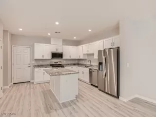 Photo #1: 2622654 Listing 