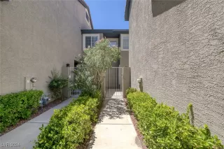 Photo #1: 2622658 Listing