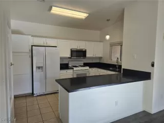 Photo #1: 2622673 Listing 