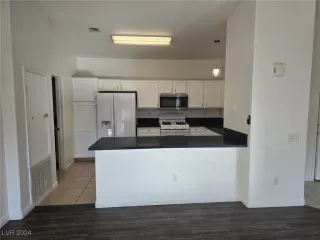 Photo #2: 2622673 Listing 