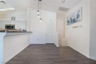 Photo #6: 2622695 Listing