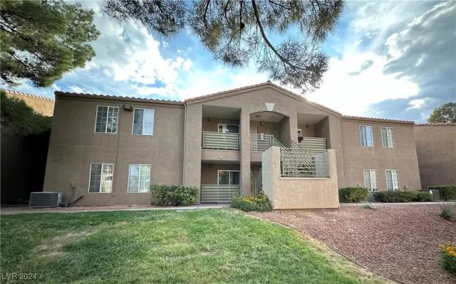 MLS: 2622729 Condo For Sale