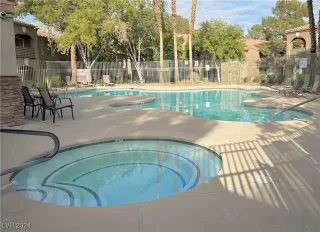 Photo #5: 2622729 Listing