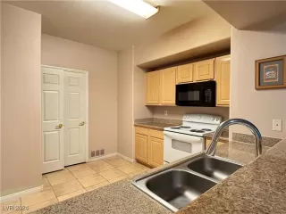 Photo #1: 2622730 Listing