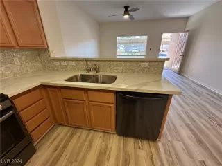 Photo #3: 2622731 Listing