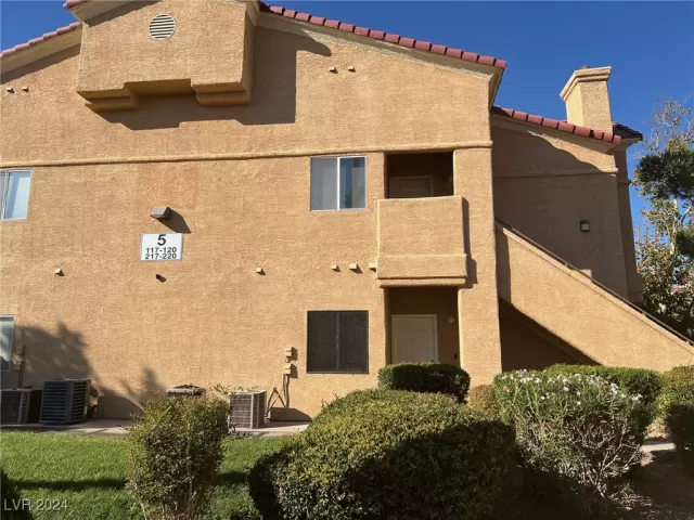 MLS: 2622754 Condo For Sale