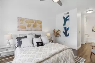 Photo #2: 2622813 Listing