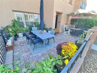 Photo #2: 2622851 Listing