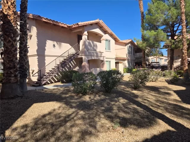 MLS: 2622895 Condo For Sale