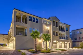 Photo #2: 2622905 Listing 