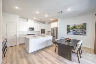 Photo #6: 2622905 Listing 